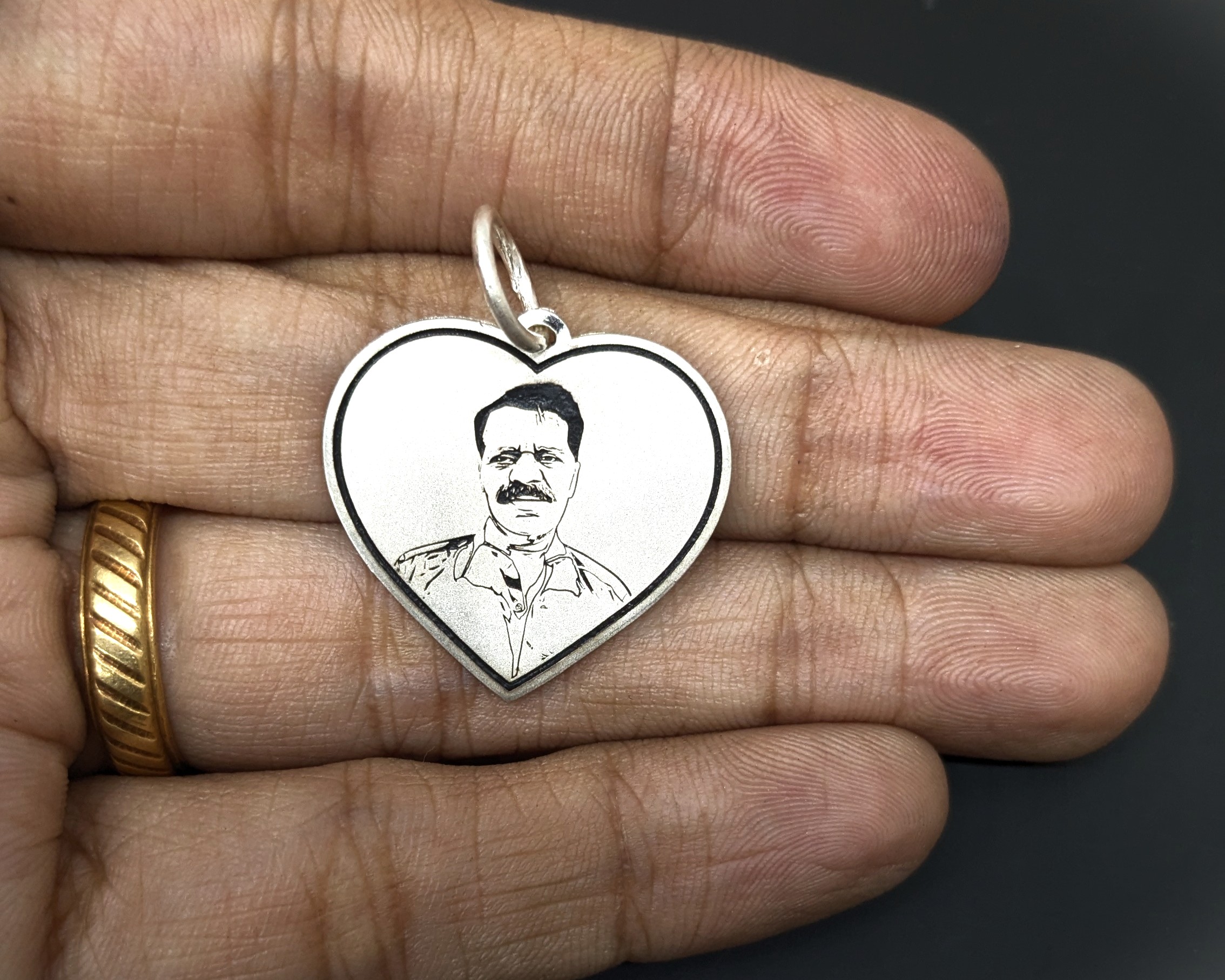 Heart Photo Pendant - Image 2
